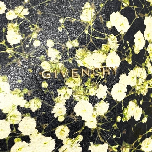 Givenchy Pandora Crossbody - Picture 9 of 16